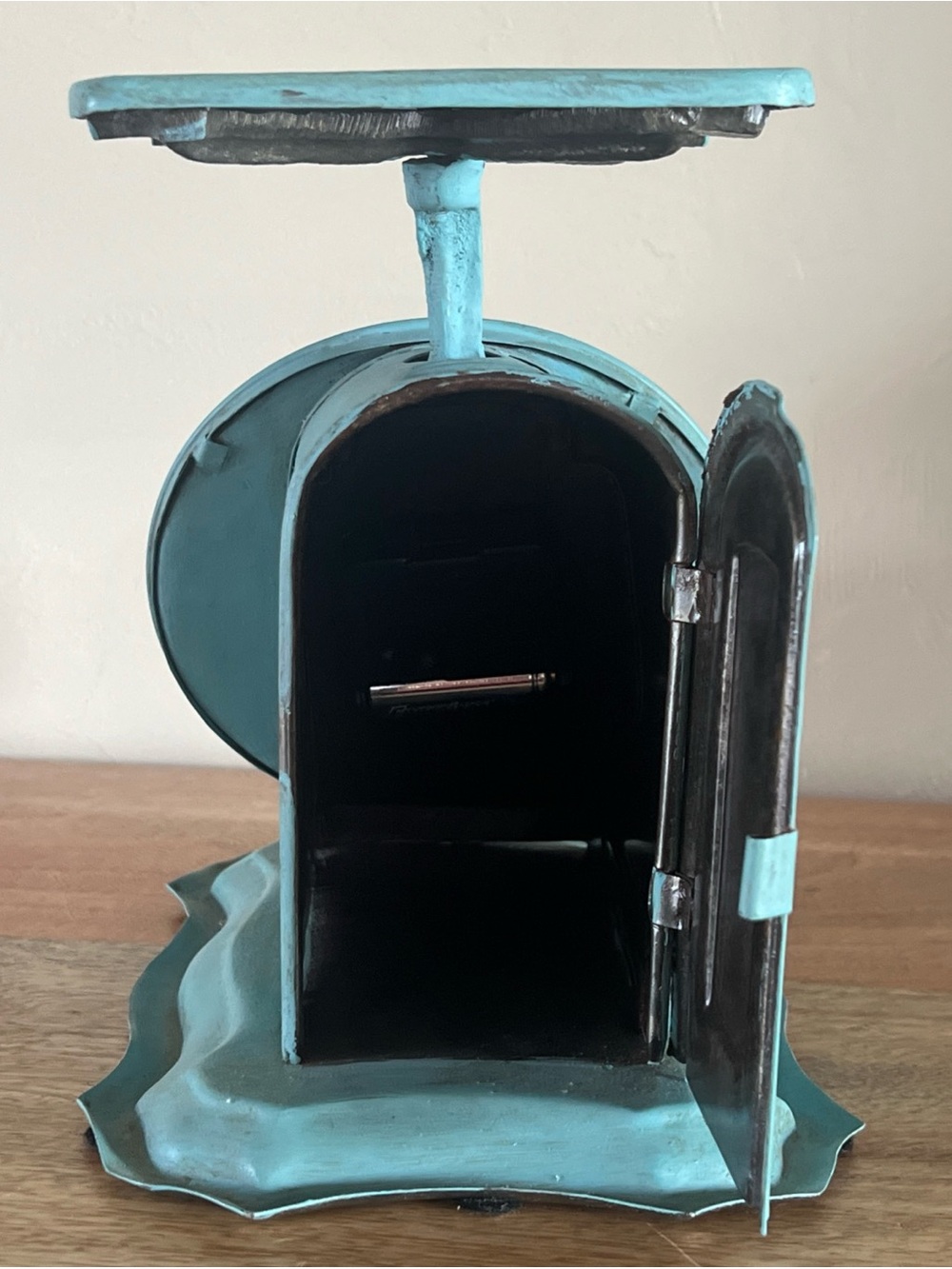 Turquoise Vintage-Style farmhouse decorative Bedford Clockworks scale clock - Picture 9 of 10